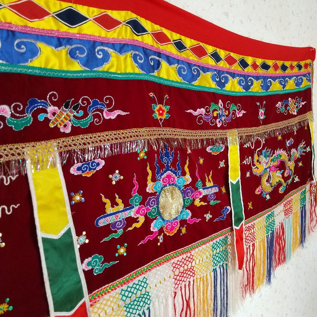 刺繍のベトナム　フエ王朝？　のれん