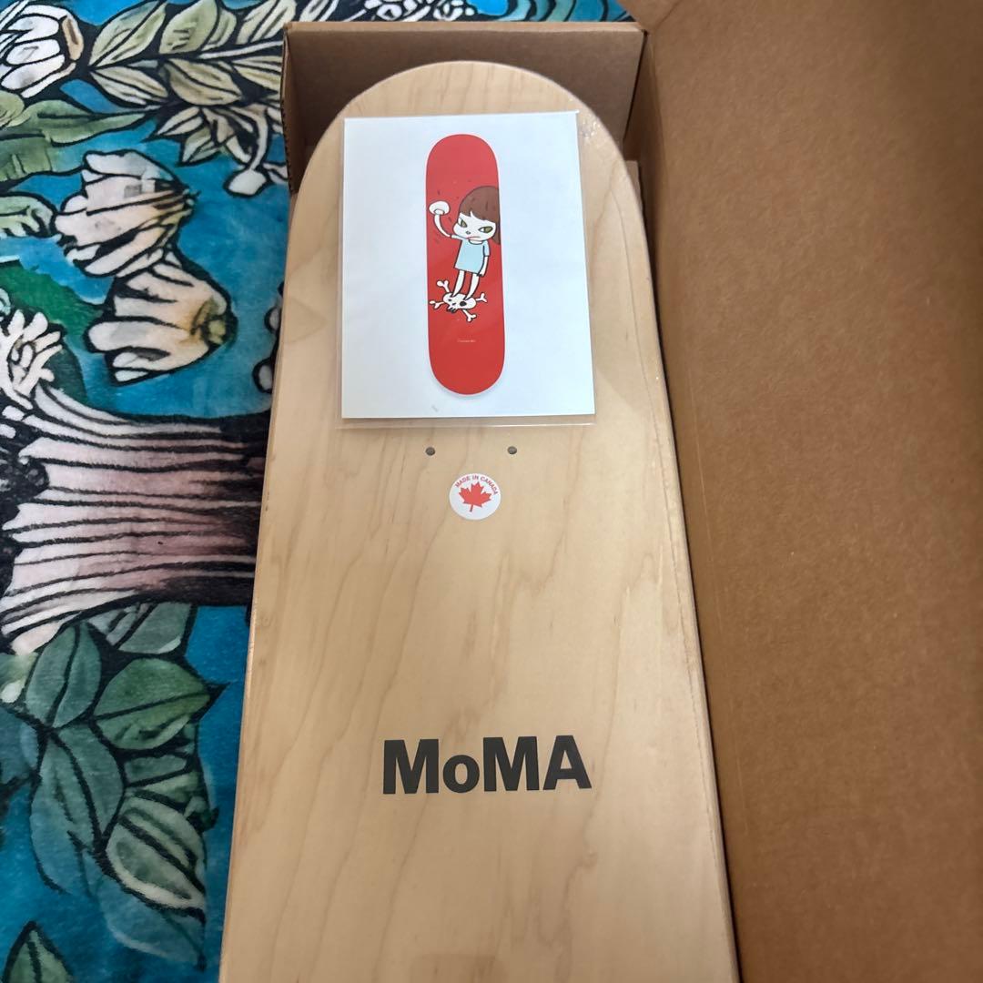 Yoshitomo Nara スケートボードデッキ 赤白新品2年末年始購入不可