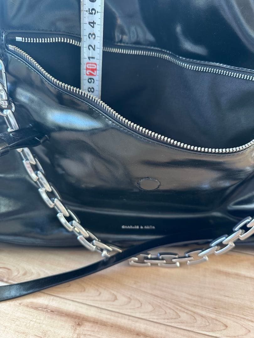 Charles&Keith -Andromeda- チェーン￼ Lサイズ