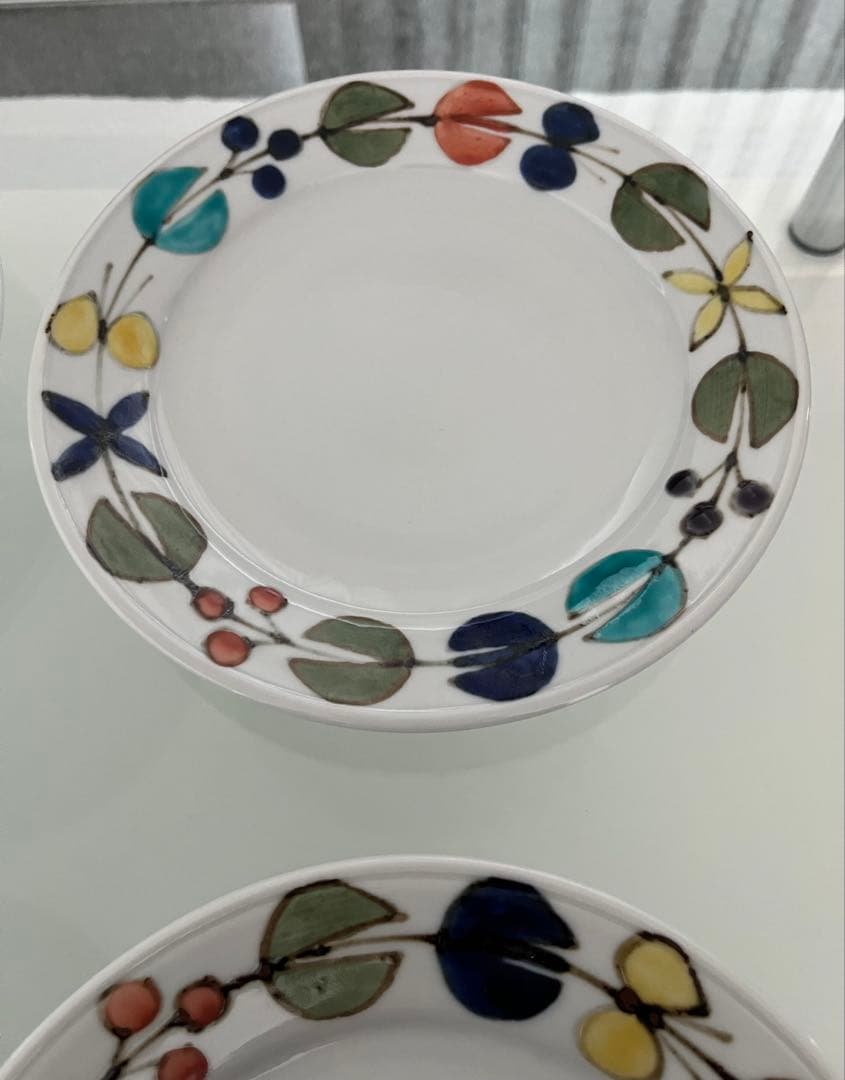 九谷青釜　徳永遊心　色絵花繋ぎ　6寸皿 4枚セット