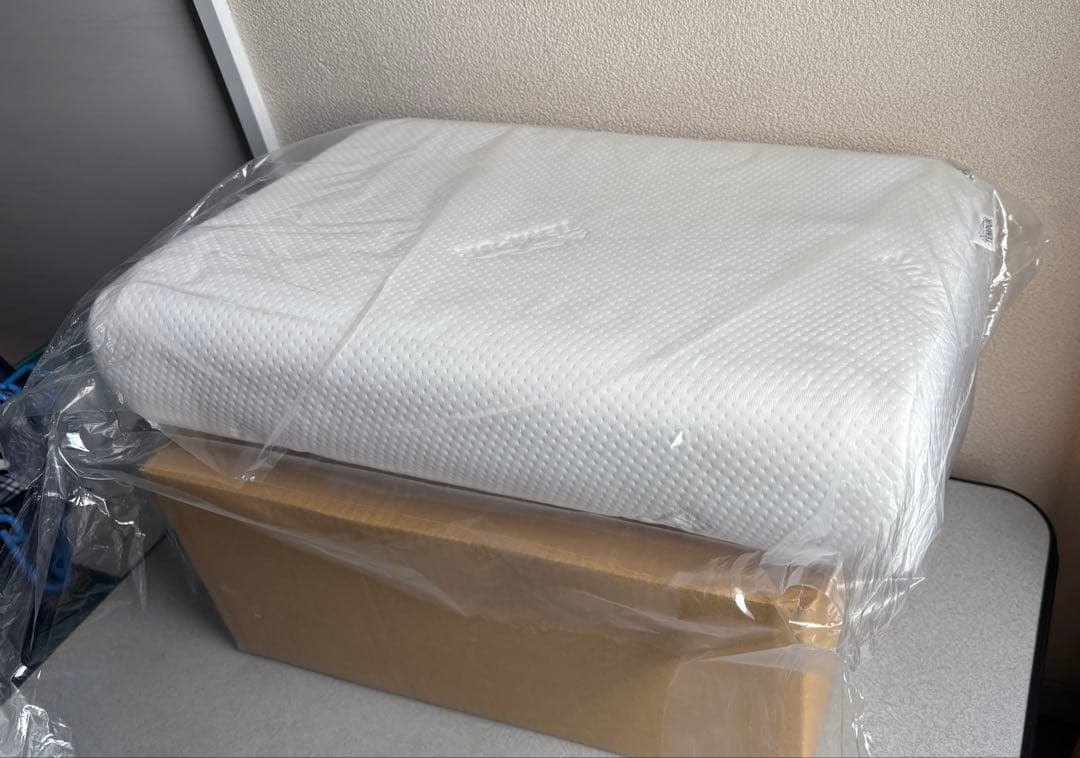 【未使用】テンピュール(Tempur) 枕 まくら　(Ｌサイズ)