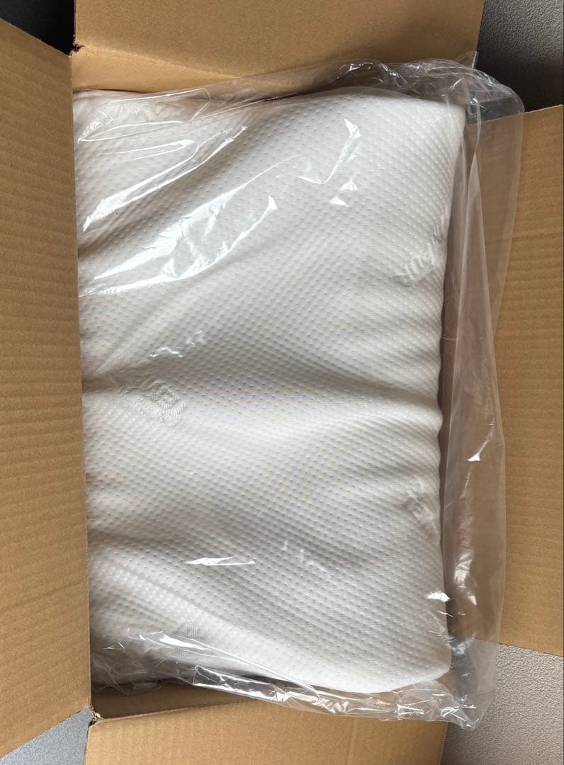 【未使用】テンピュール(Tempur) 枕 まくら　(Ｌサイズ)