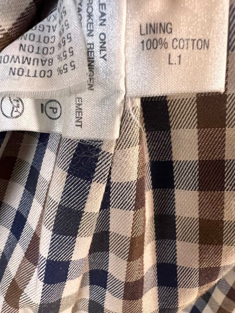 【Aquascutum／アクアスキュータム】英国製トレンチコート　2