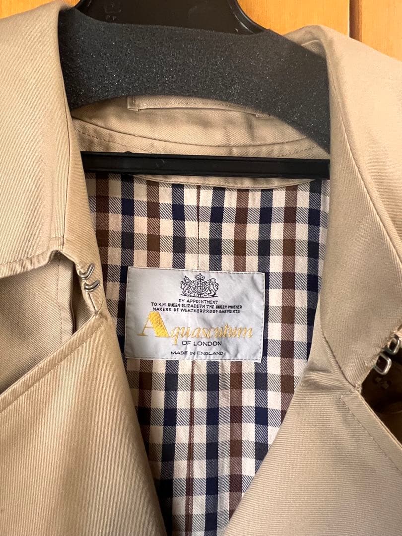 【Aquascutum／アクアスキュータム】英国製トレンチコート　2