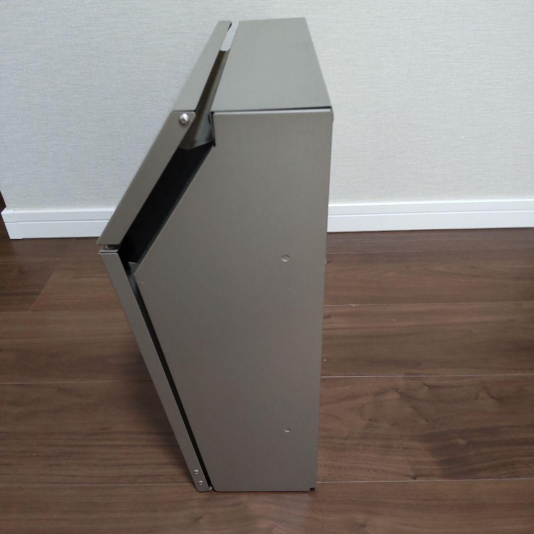 【値下げしました】リクシル　横型ポストP-1型　8KKA57（シャインニッケル）