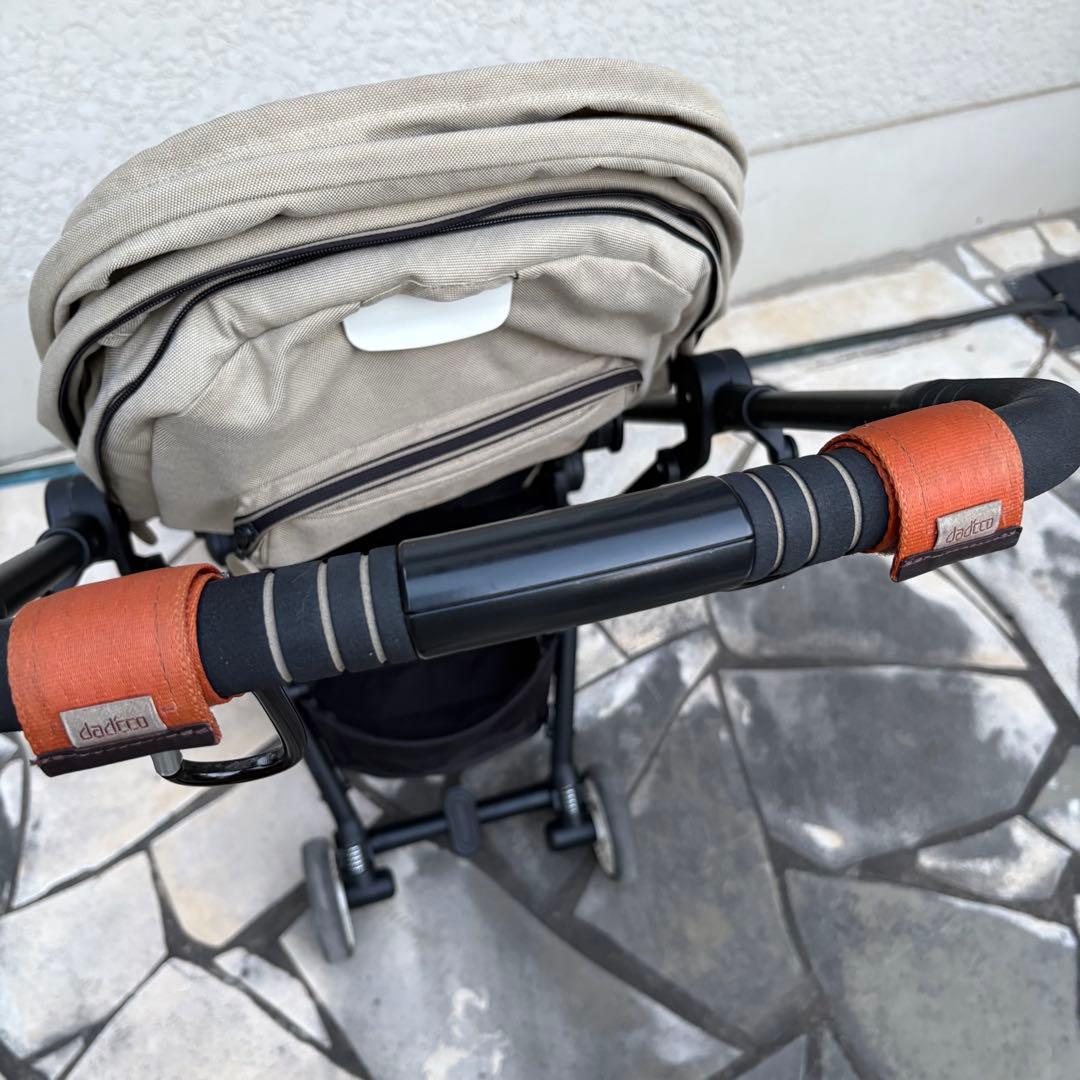 【美品】cybex サイベックス イージーS ツイスト2 ベージュ