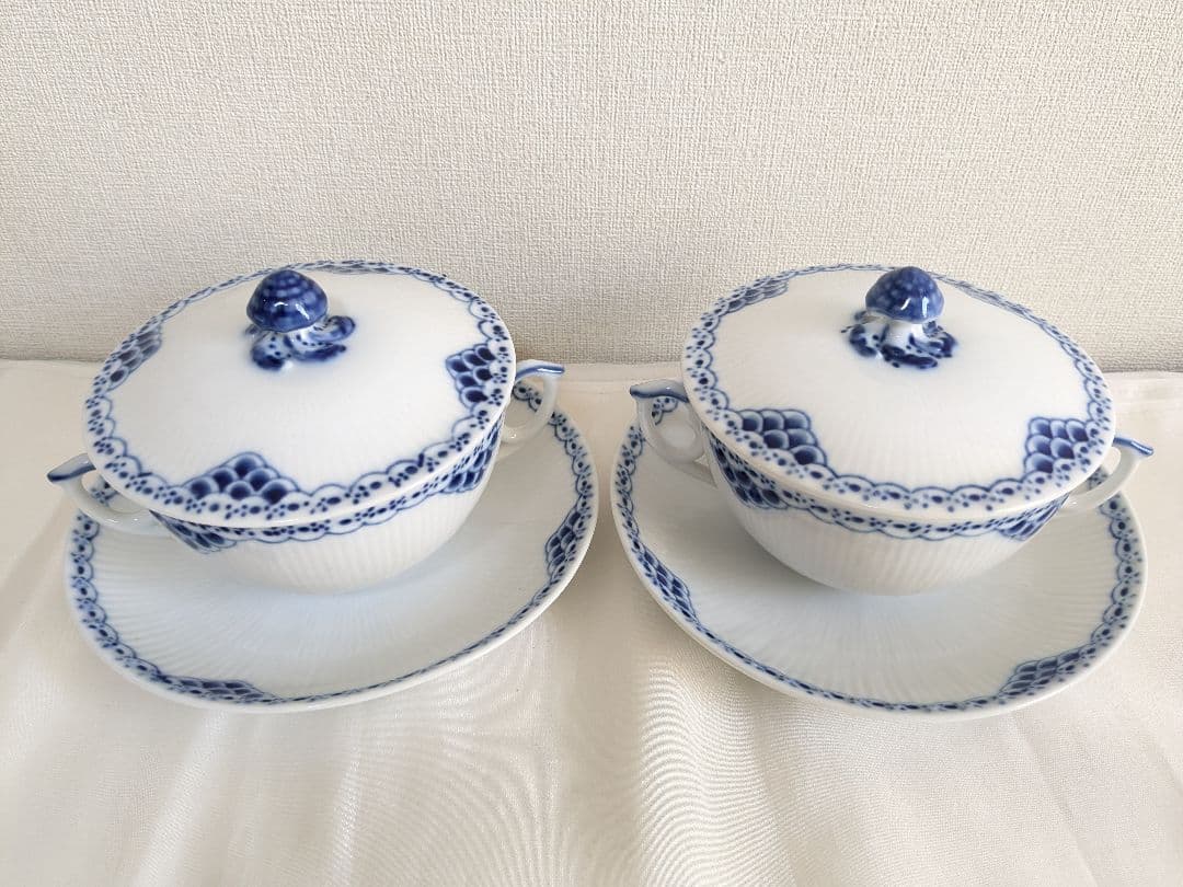 ロイヤルコペンハーゲン プリンセスブルー 蓋付きスープカップ＆ソーサー 2客