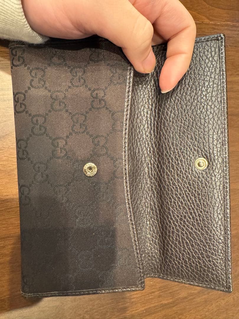 GUCCI長財布（海外限定品）