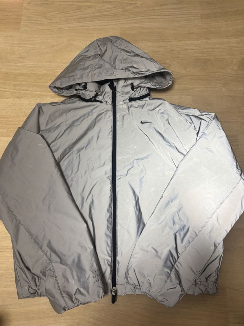 NIKE Therma-FIT リフレクティブ ランニングジャケット　ウィメンズ