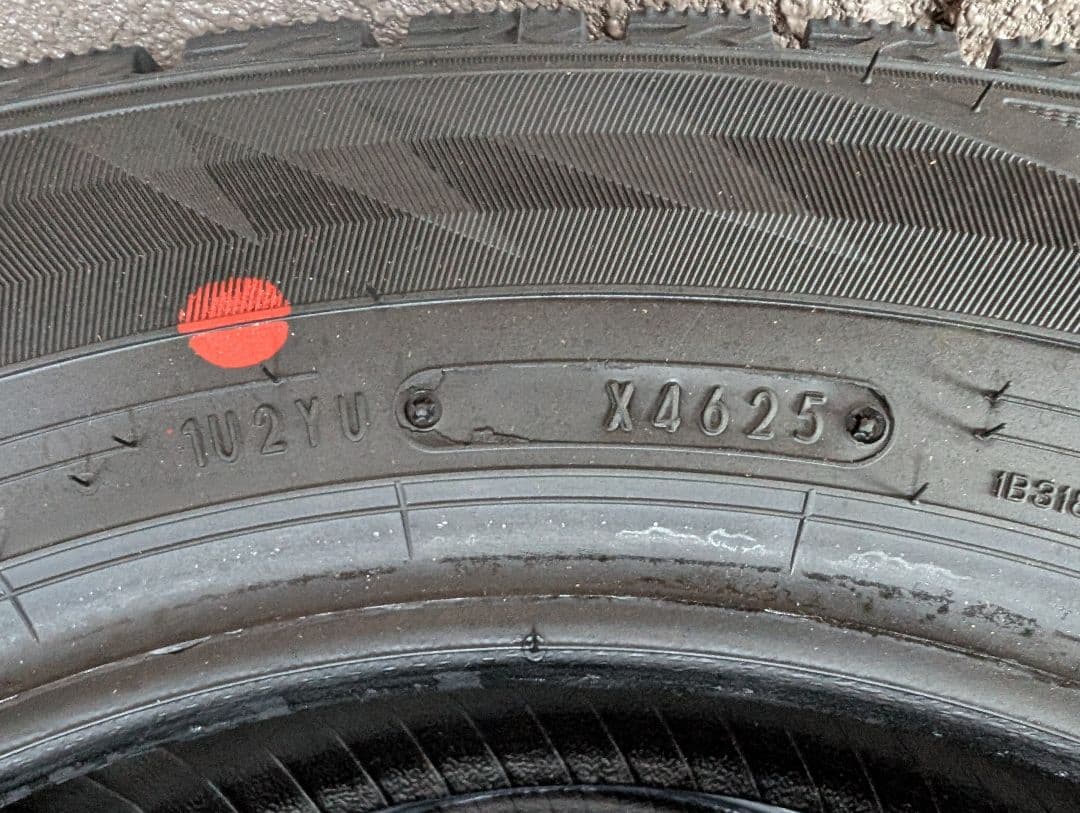 T.KDUNLOP WINTER MAXX 02 175/65 R15　②