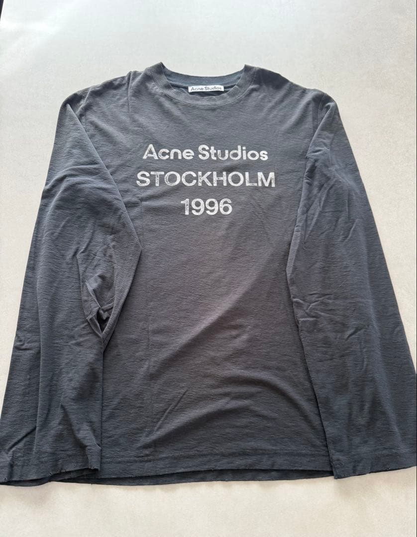 Acne Studios 1996ロゴ　ブラック　グレー ロンTシャツ S