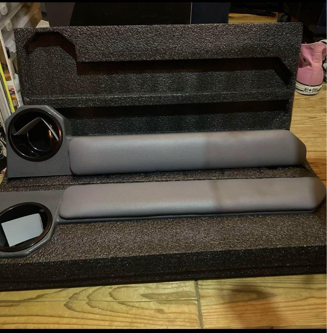 ワンストーンアームレスト　ランクル70