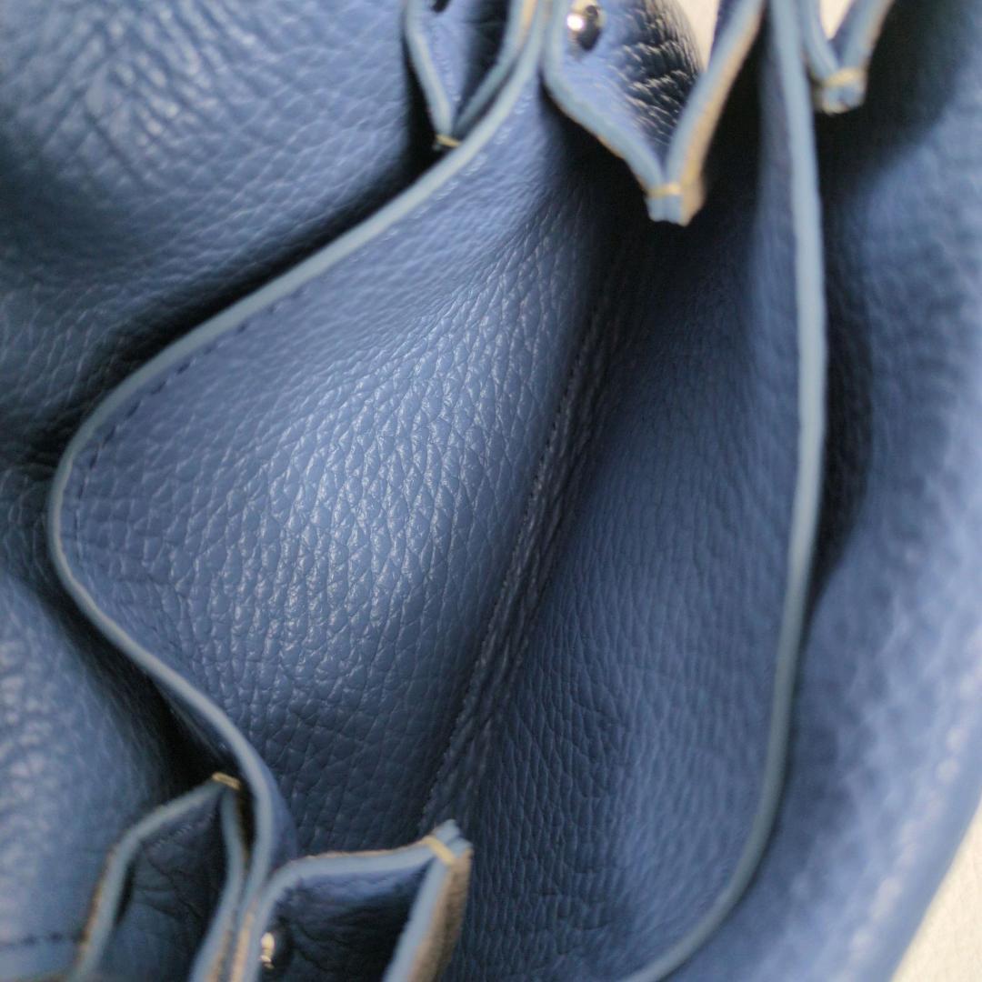 美品 IACUCCI イアクッチ アバウォレット CERVO ブルー 財布