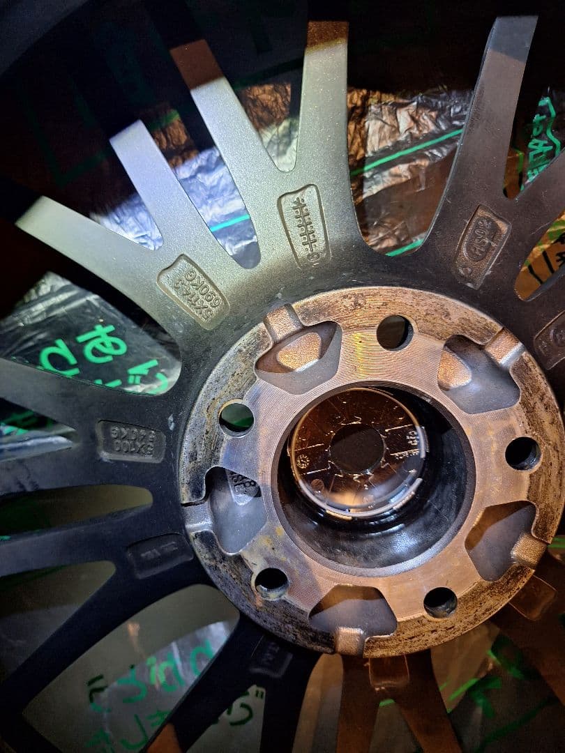 チ*ミ様 ブリヂストン 215/60R17 スタッドレスタイヤ ホイールセット