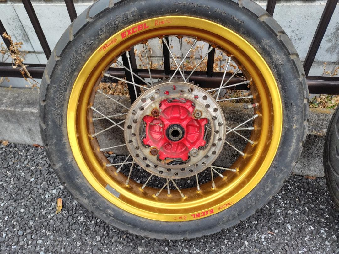 CRM250? XR250? モタードホイール