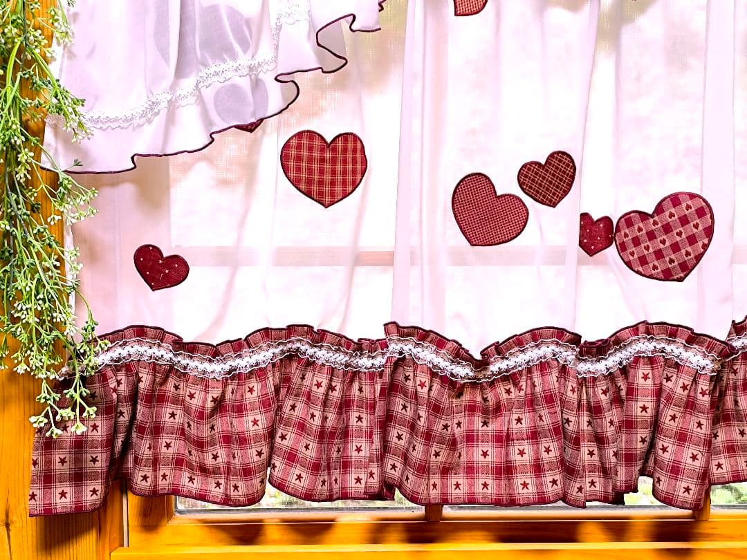 ⭐️アメリカンカントリー雑貨❤ハート♡いっぱい☘️　レースカフェカーテン