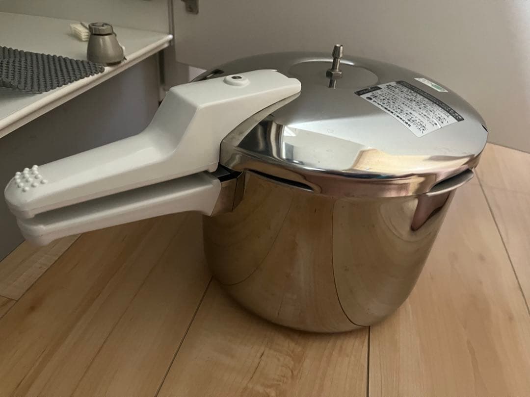 [美品] アサヒ軽金属工業 活力なべSW型(圧力なべ/圧力鍋) 5.5L