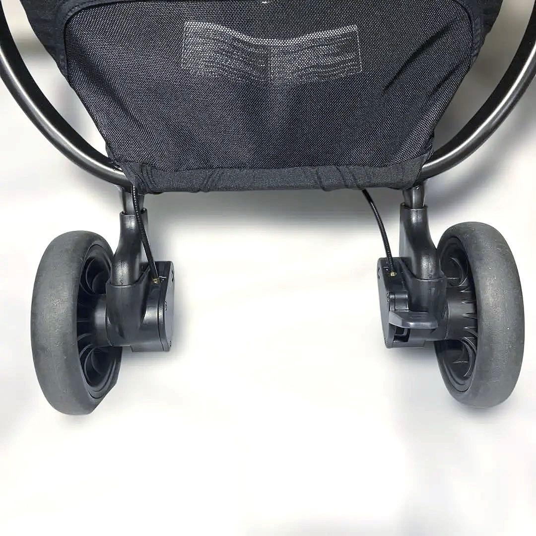 お値引き期間中！美品　Joie ベビーカー ツーリスト　ブラック　使用頻度少なめ