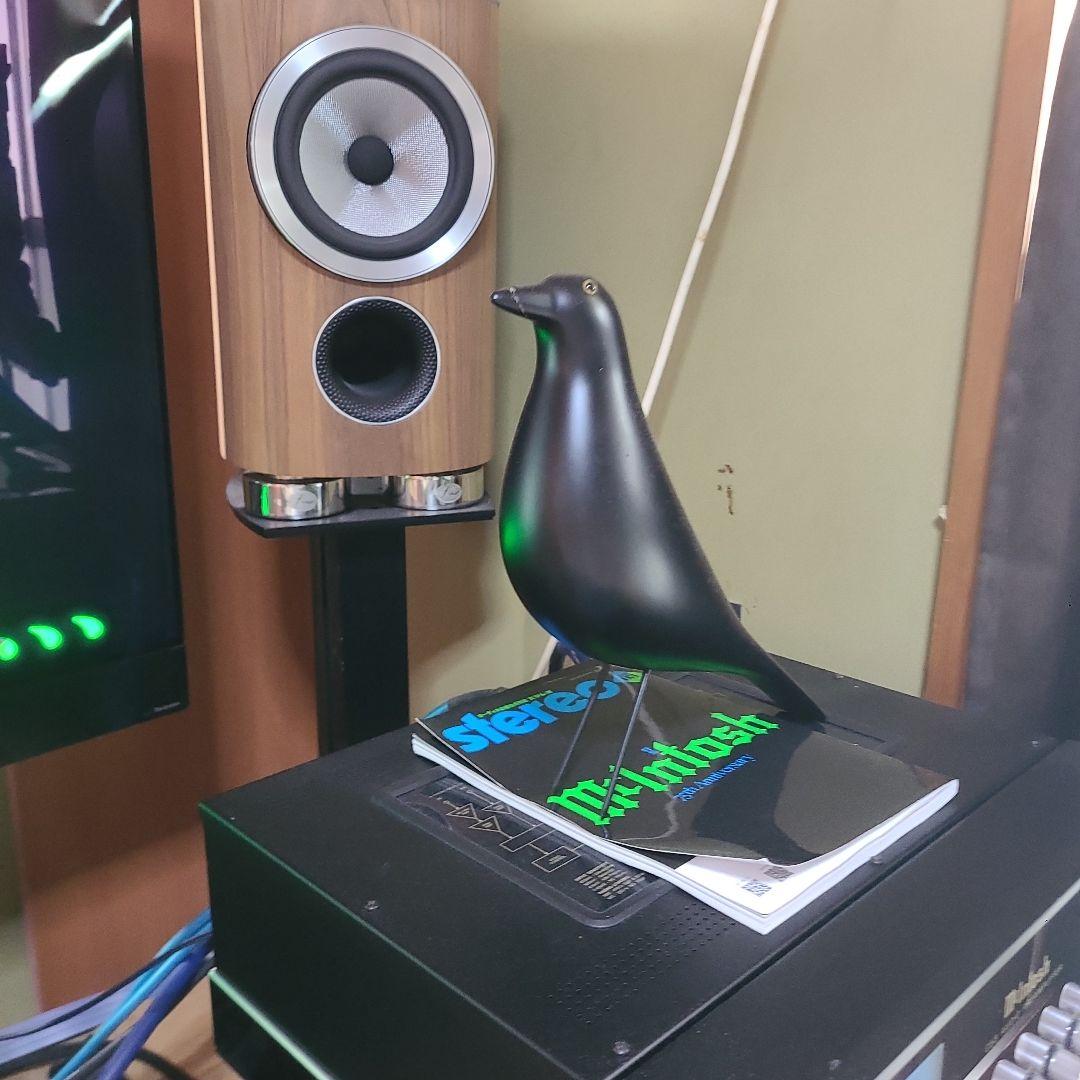 イームズハウスバード