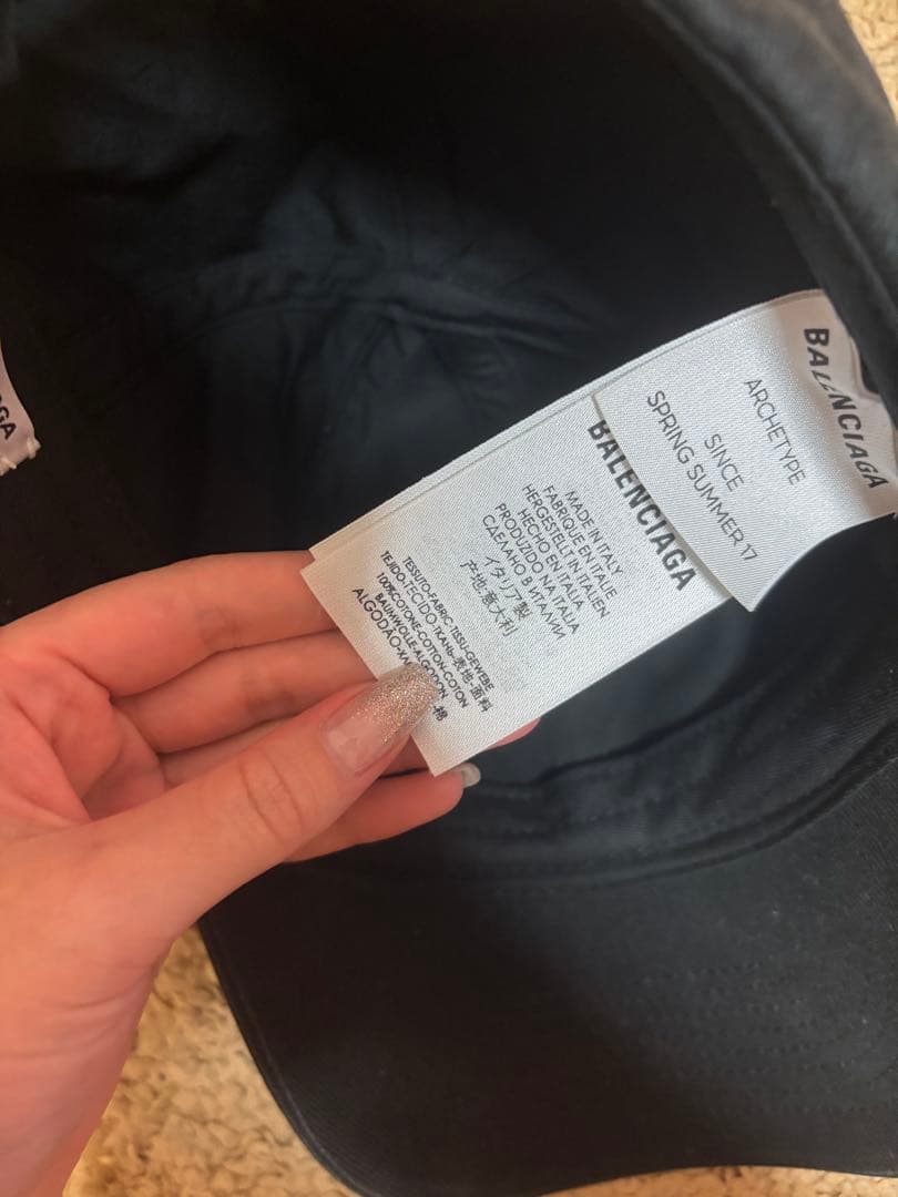 BALENCIAGAキャップ黒