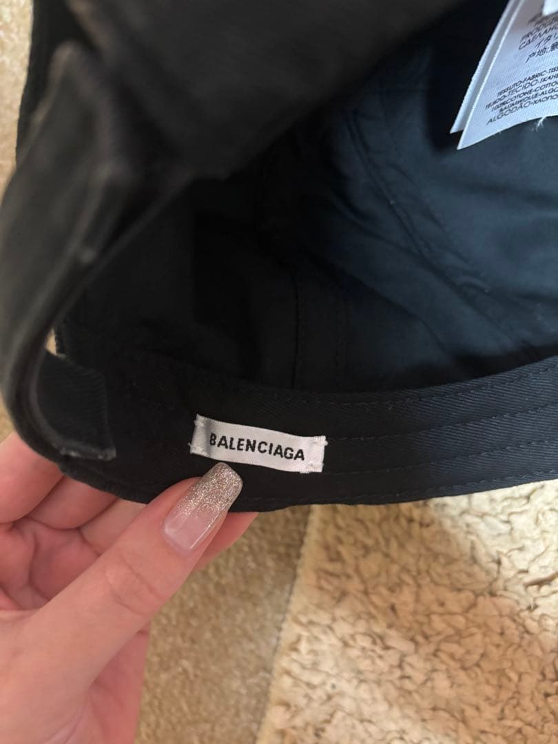 BALENCIAGAキャップ黒