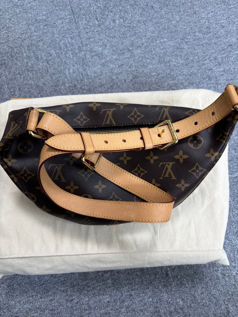 Louis Vuitton モノグラム ボディバッグ