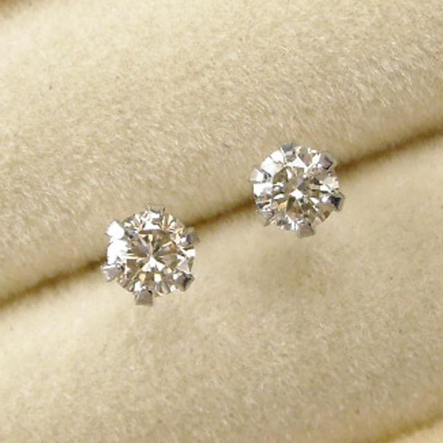 専用出品（おばさま）Pt900 プラチナ 天然ダイヤピアス0.1カラット2ペア