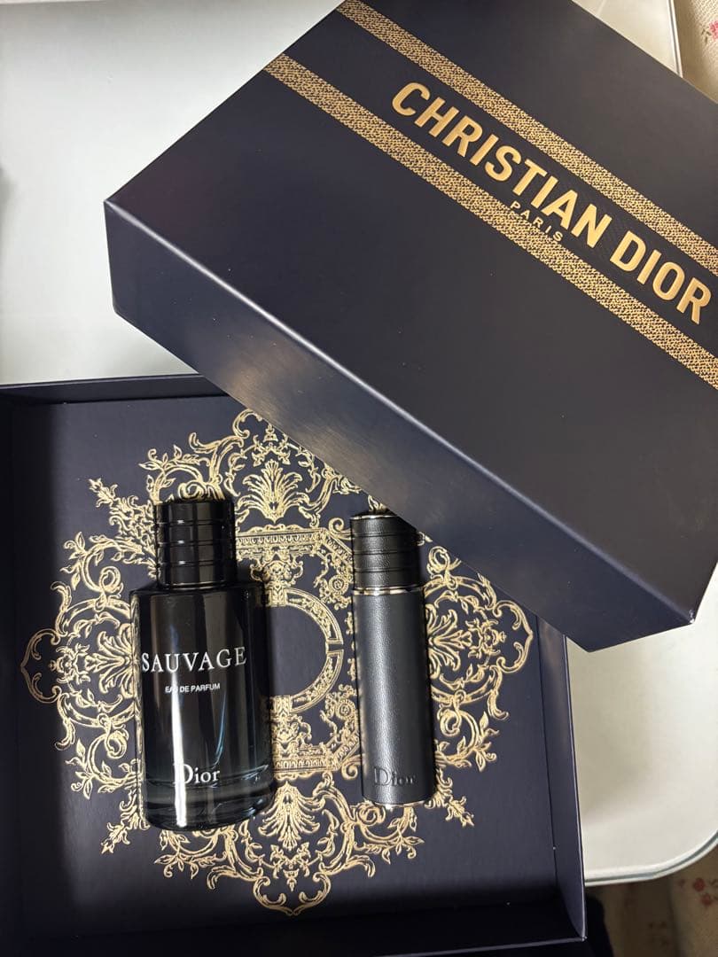 あ*み様 Dior ソヴァージュ オードゥ パルファン