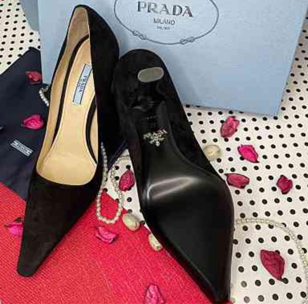 s*n様 PRADA 黒 スエード ハイヒール