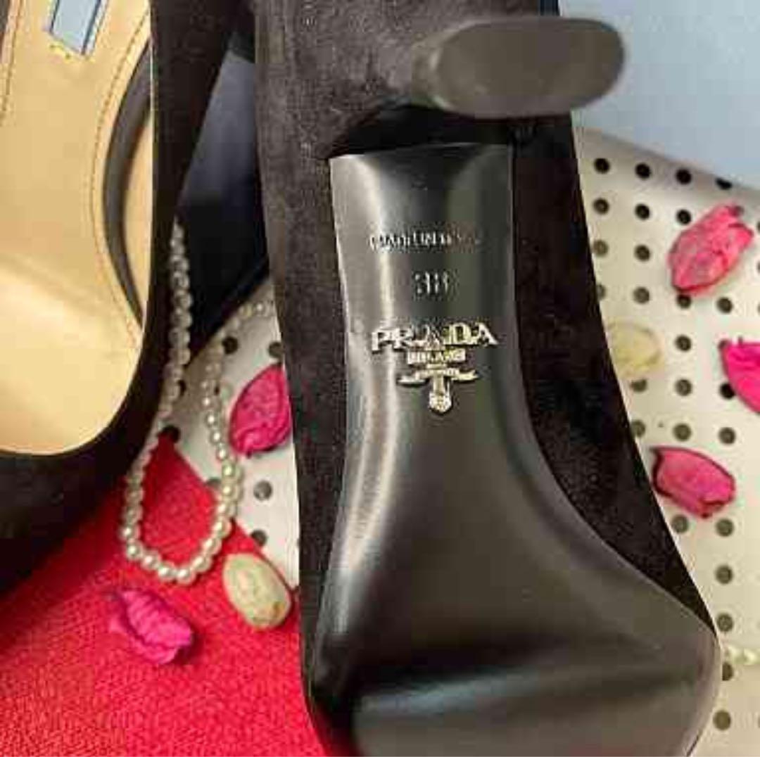 s*n様 PRADA 黒 スエード ハイヒール