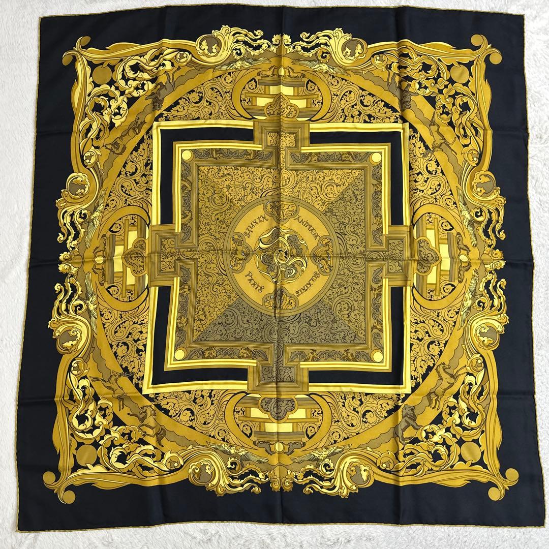 HERMESエルメス カレ90 ANIMAUX SOLAIRES 太陽の動物たち