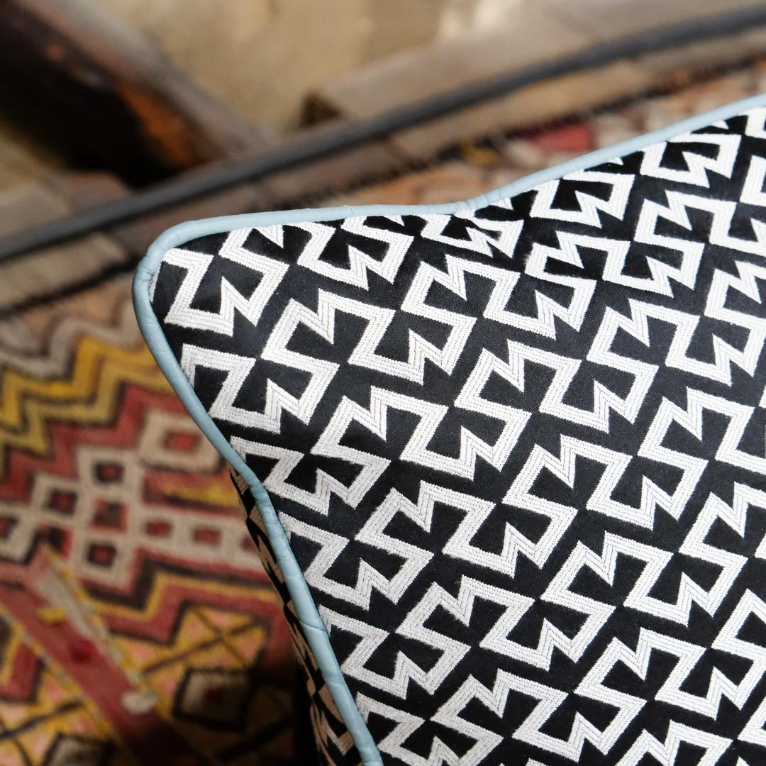 とし展示品Cassina IXC.カッシーナイクスシーオリジナルクッション