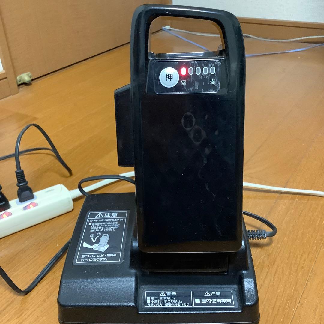 Panasonic 電動自転車用充電器 NKJ073Z