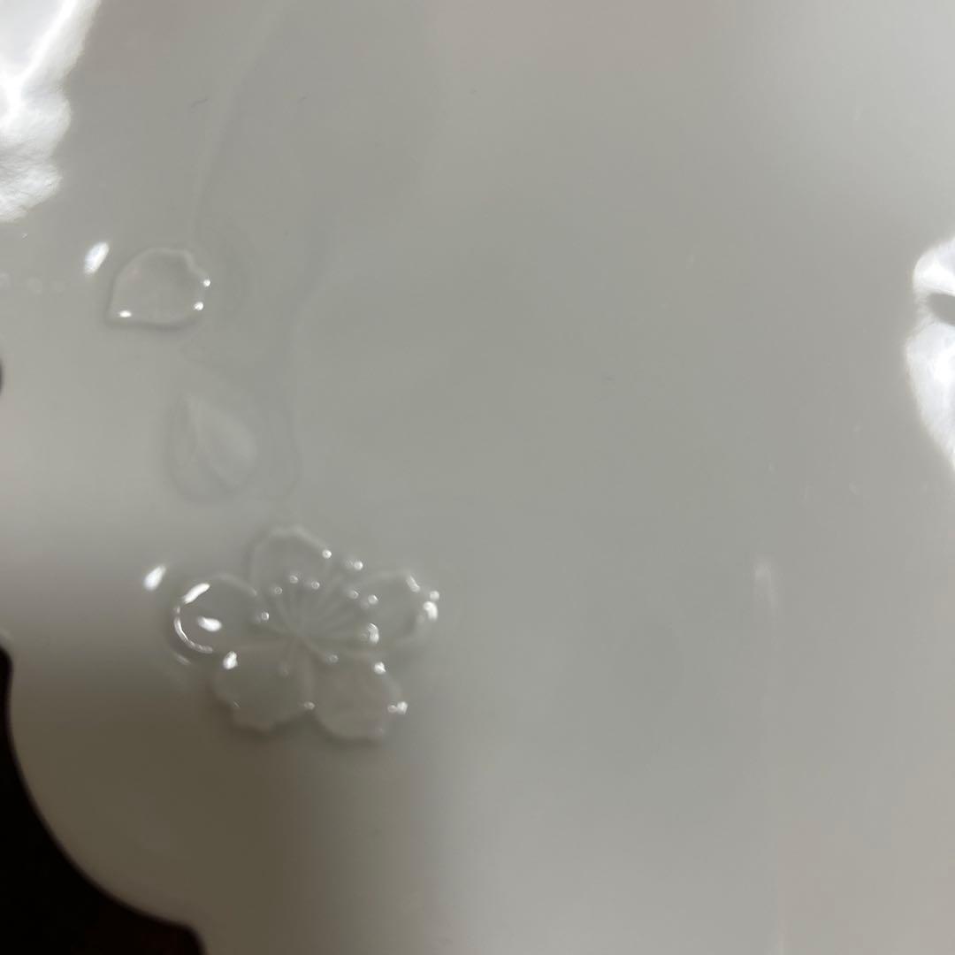 有田焼 白磁　彫雪月花文　花伝作　銘々皿　４枚