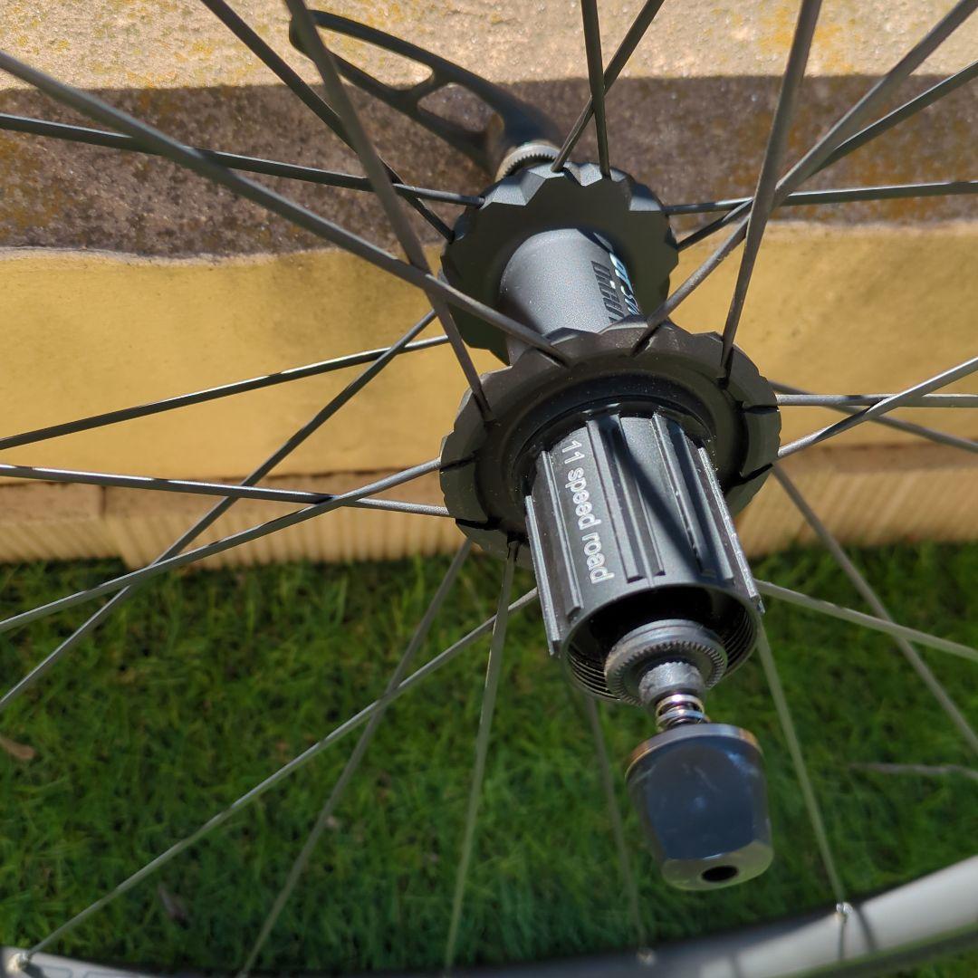 美品　DT Swiss　PR1400 ホイール タイヤ付き