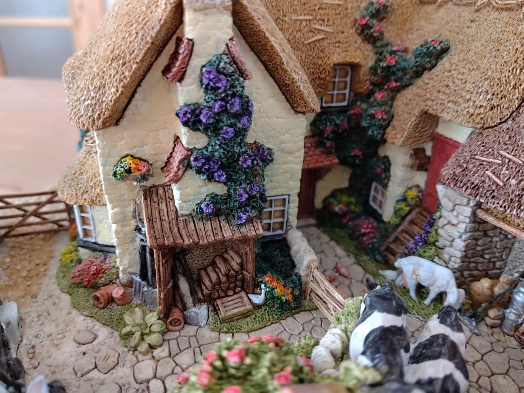 リリパットレーン　WE PLOUGH THE FIELDS＆SCATTER