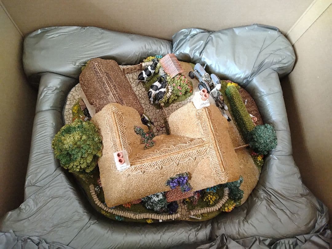 リリパットレーン　WE PLOUGH THE FIELDS＆SCATTER