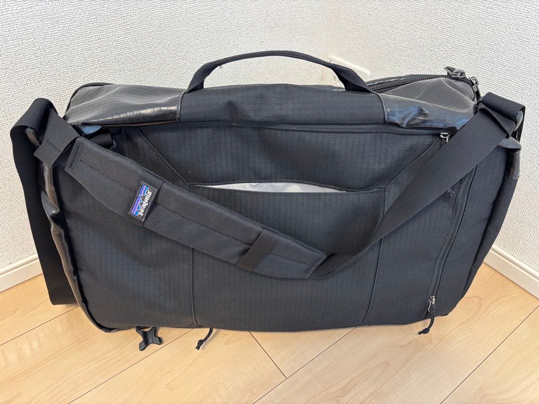 【中古・良品】Patagonia BLACK HOLE MLC バッグ黒