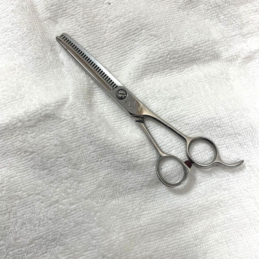 ⭐️シザー　セニングシザー　REG OK ニチリ　オールステンレス　30目⭐️