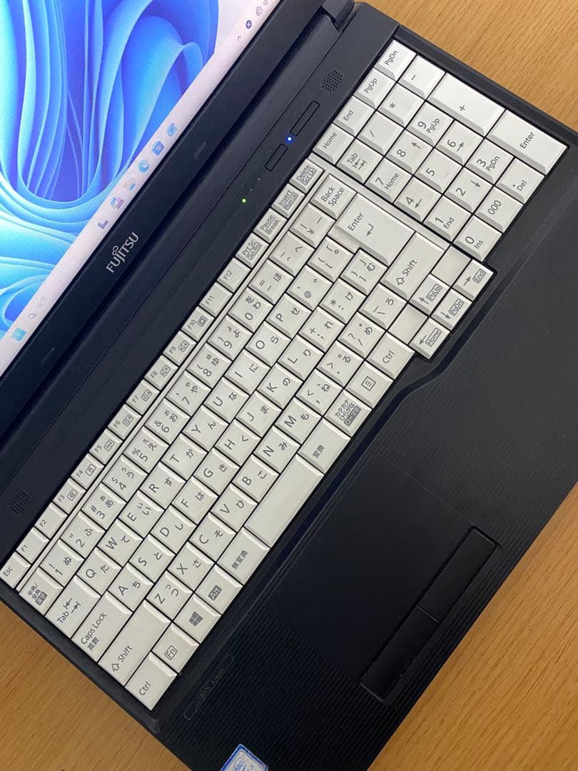 富士通ノートパソコン