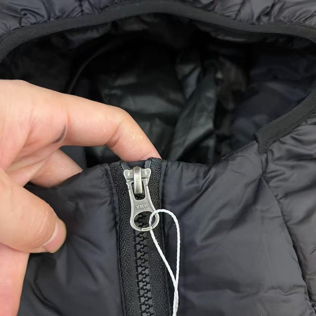 ACG ダウンジャケット ブラック