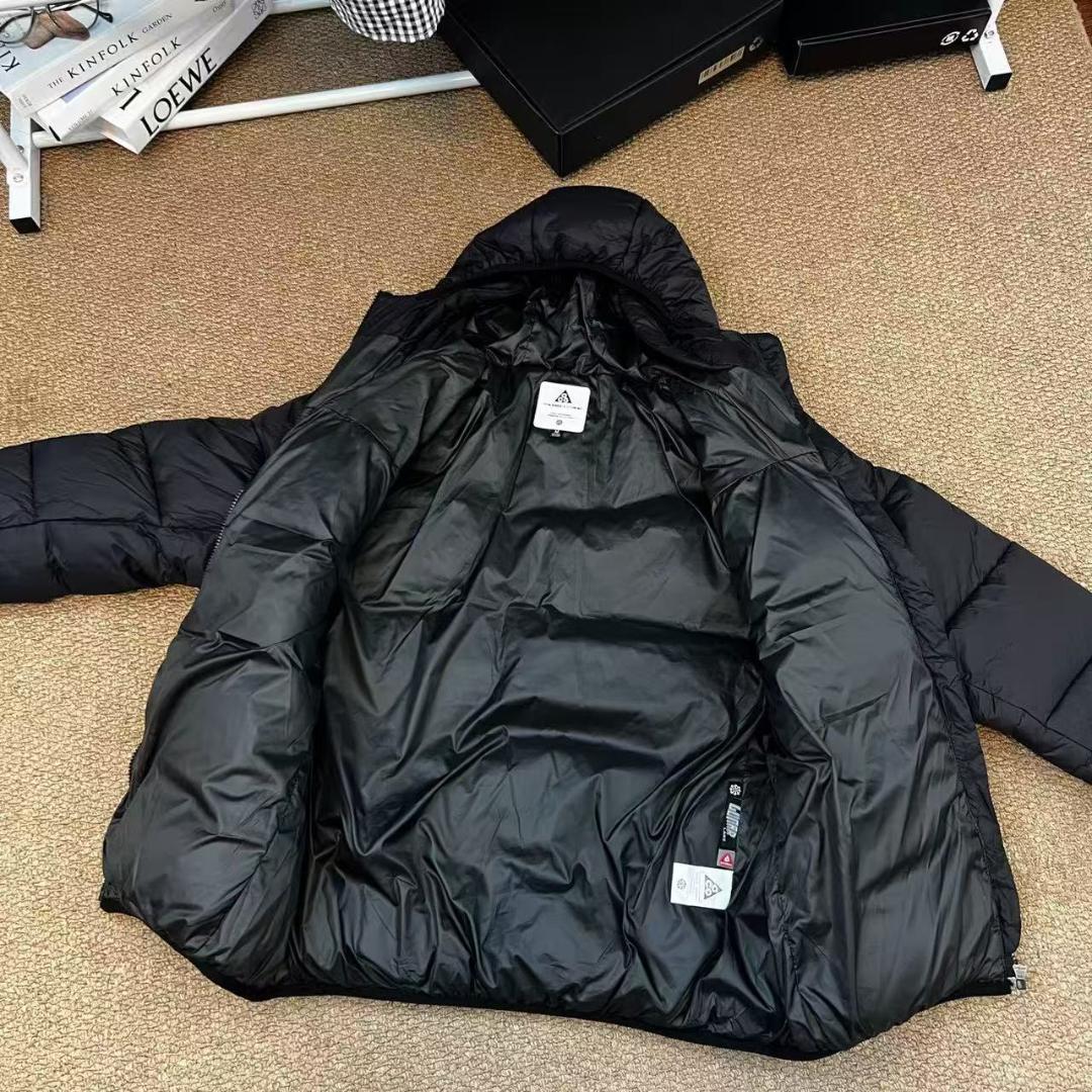 ACG ダウンジャケット ブラック