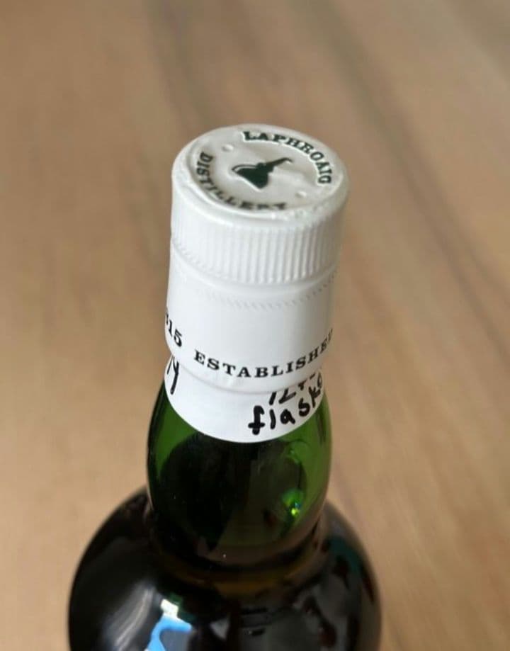 【新品・未開封】LAPHROAIG ラフロイグ 12年 北欧特定エリア限定