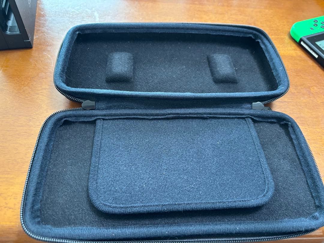 Nintendo Switch スイッチ　本体　ケース　コード等