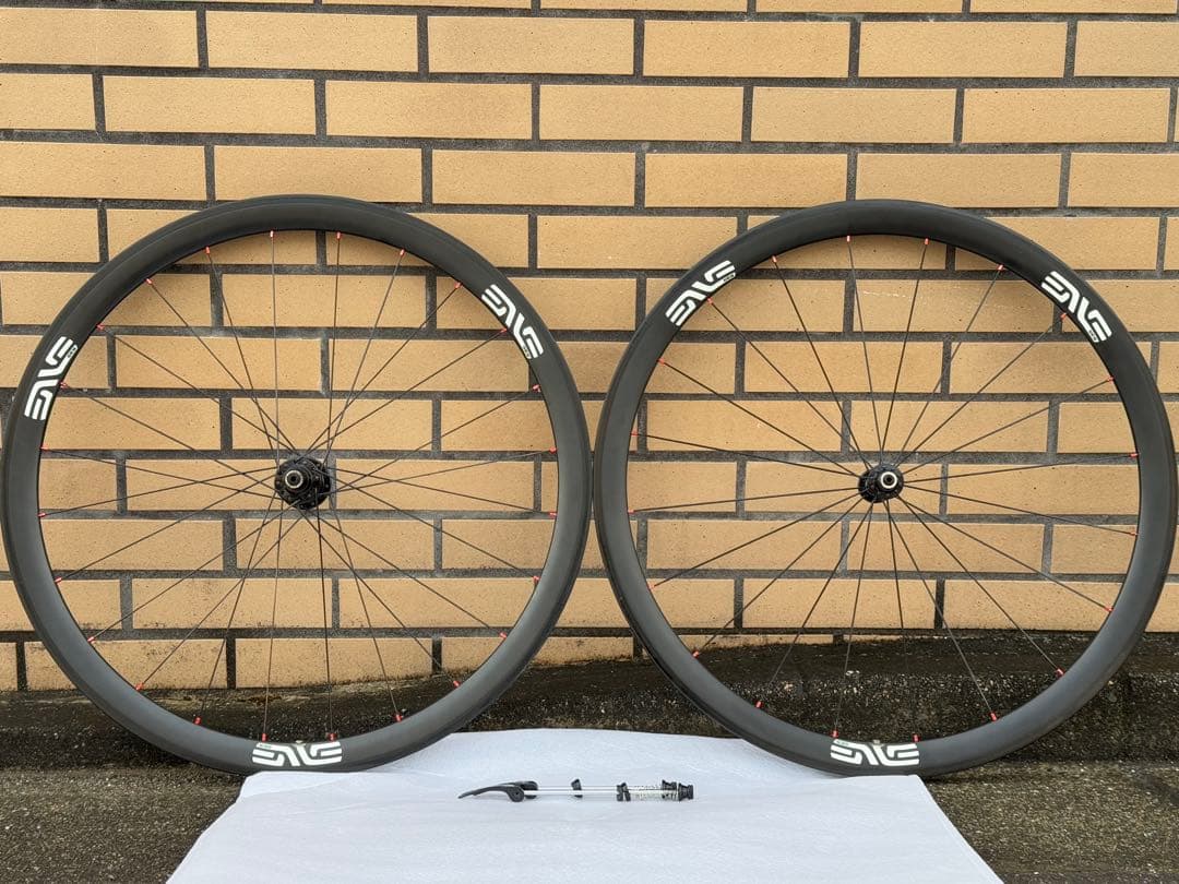 カーボンホイール　リムブレーキ　ノバテック　ハブ　ロードバイク　カーボン