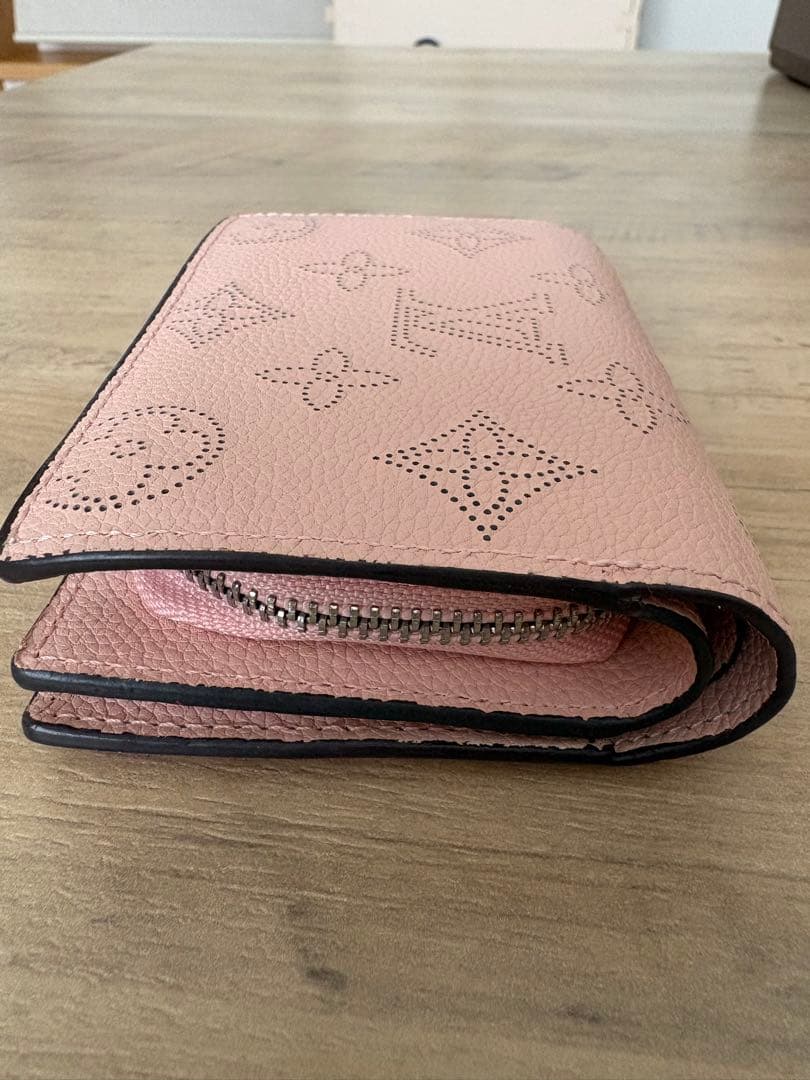 ピンク 二つ折り財布