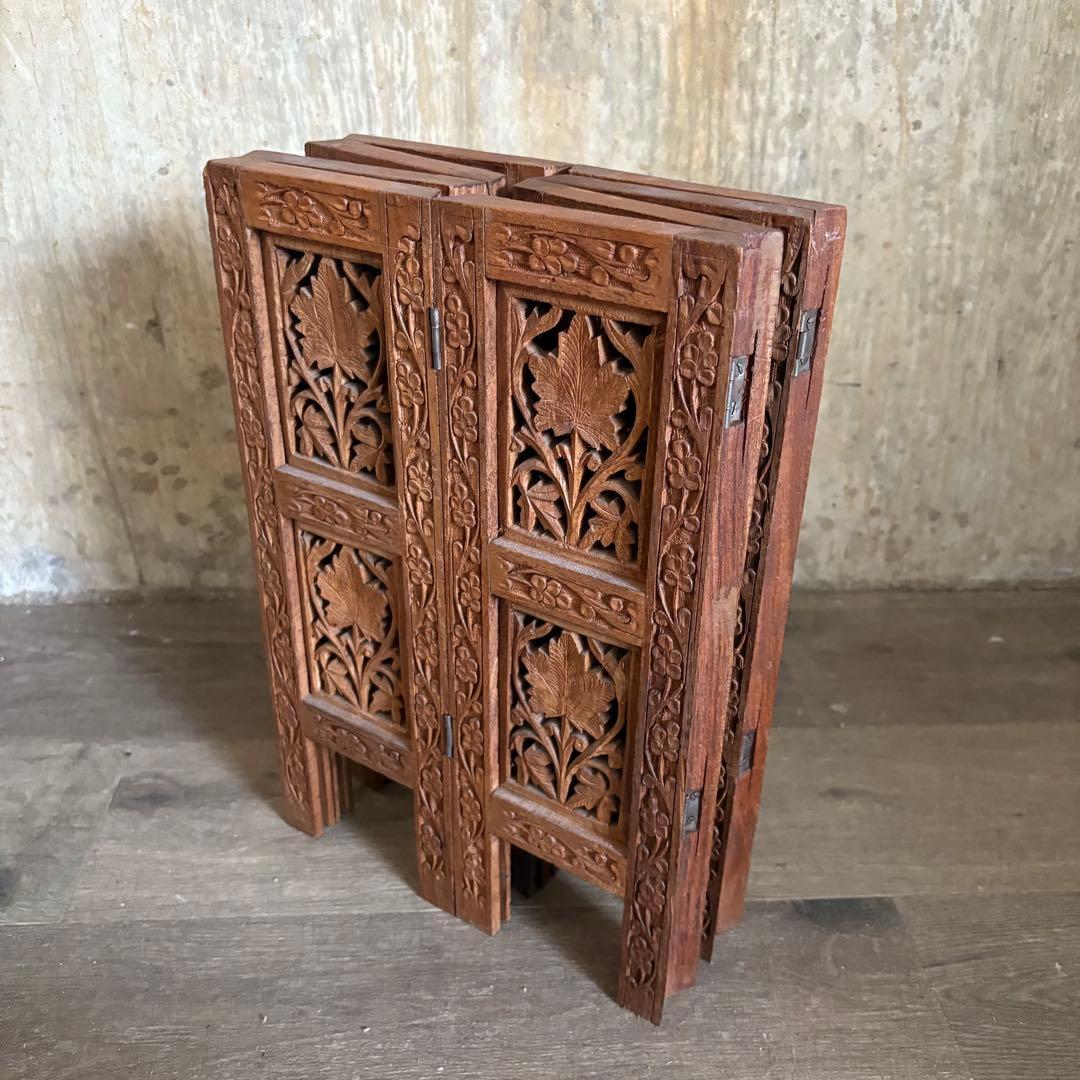 シーシャムウッド　彫刻テーブル　サイドテーブル　インド製　ヴィンテージ　②
