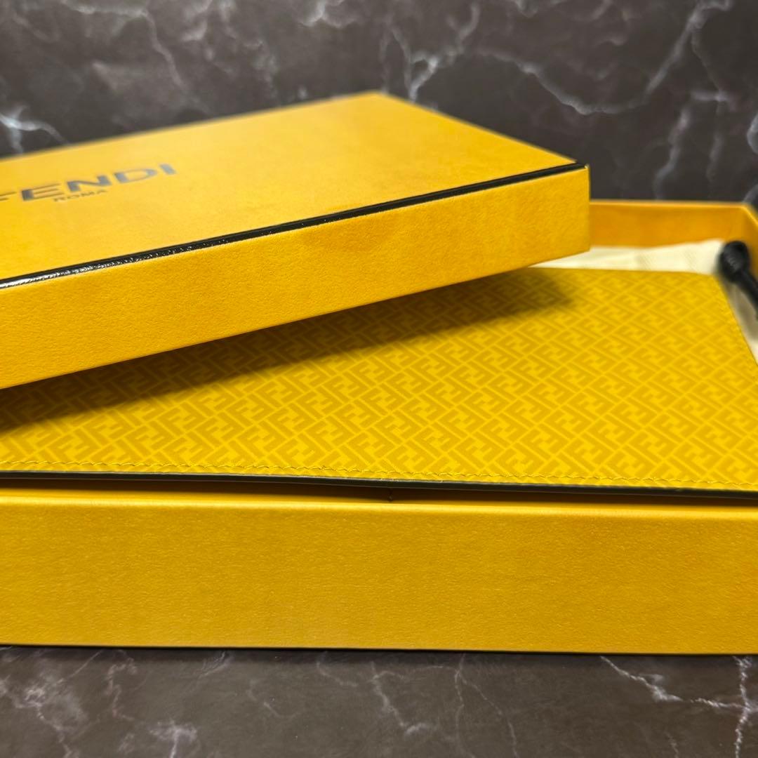 正規品♡フェンディ 本革 長財布 小銭入れ付 本物 FENDI 付属品あり
