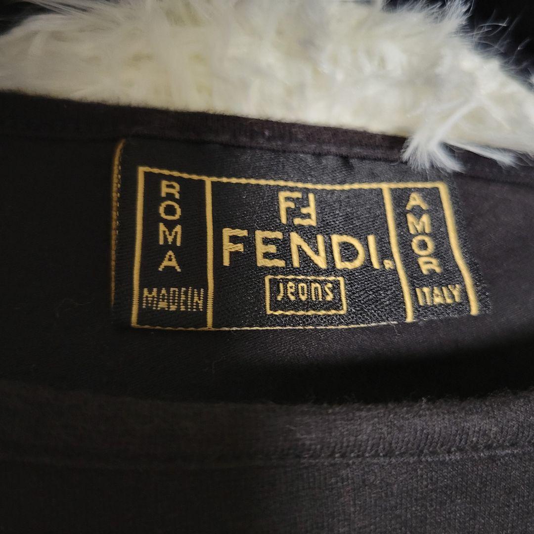 FENDI　綺麗め　お洒落　プリント　ロングtシャツ　ロンT　トレーナー