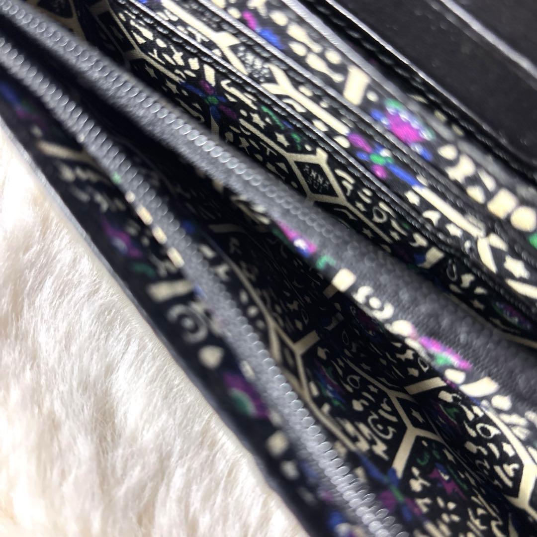 あ*を様 ANNA SUI アナスイ　二つ折り財布　がま口　バラ　エナメル　ブラ